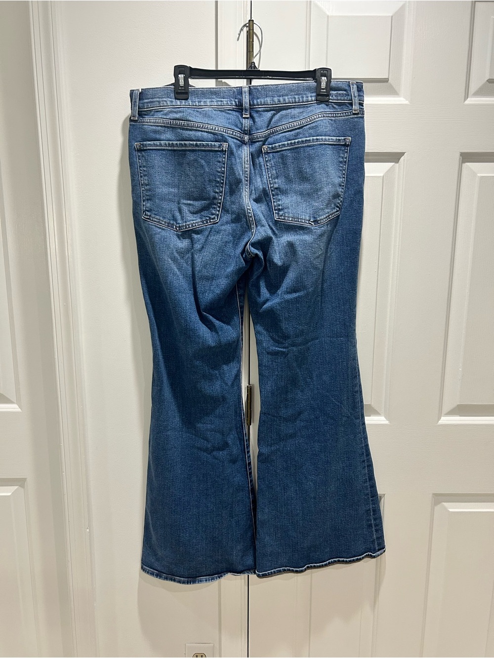 Express Women's Medium Blue Flare Jeans - Picture 2 of 5
